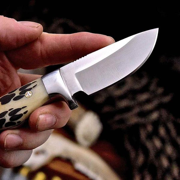 Custom VG10 Steel Skinner Knife With Scrimshaw Bone Handle 2